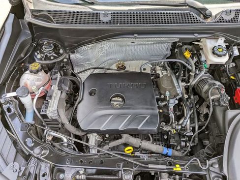 Used 2025 Buick Encore GX Preferred FWD image 28