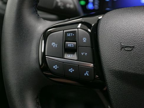 Used 2023 Ford Escape SE FWD image 34