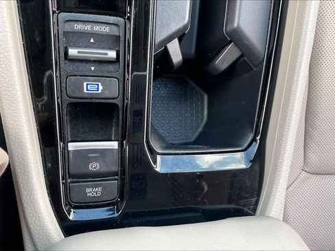 Used 2023 Honda Accord EX-L image 34