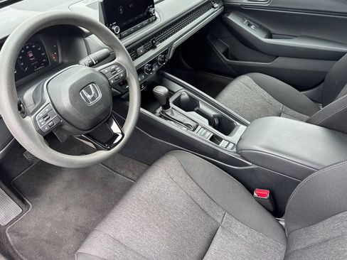 Certified 2025 Honda Accord SE image 12