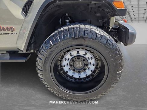 Used 2020 Jeep Gladiator Mojave AWD/4WD image 9