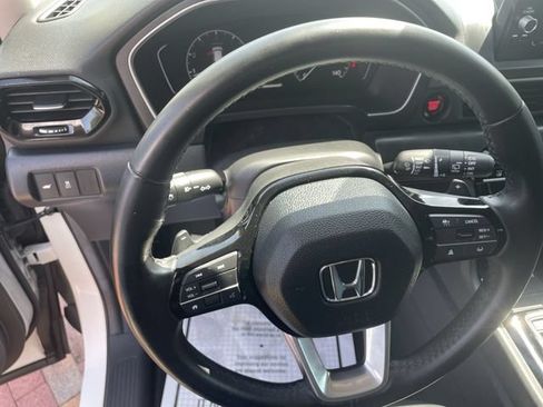 Certified 2025 Honda Pilot EX-L image 11