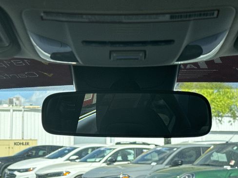 Used 2021 Toyota Corolla LE image 26