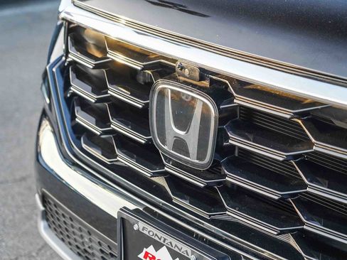 Certified 2025 Honda Pilot Elite image 2