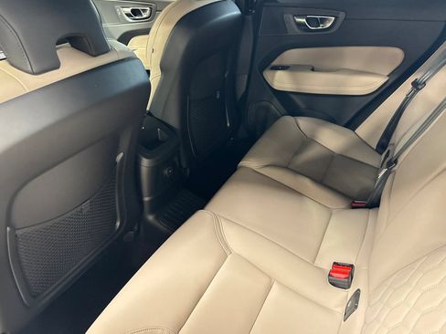 Used 2024 Volvo XC90 T8 Ultimate AWD/4WD image 5