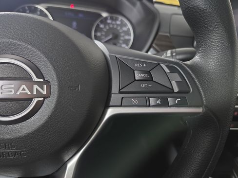 Used 2024 Nissan Altima 2.5 SV FWD image 16