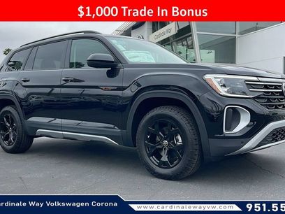 New 2025 Volkswagen Atlas Peak Edition SE
