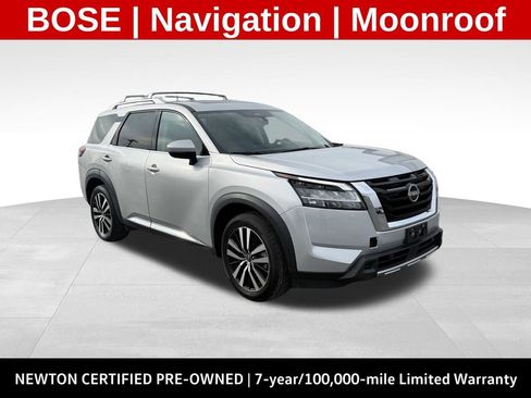 Used 2023 Nissan Pathfinder Platinum image 1