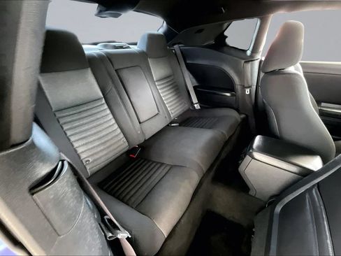 Used 2012 Dodge Challenger R/T RWD image 22