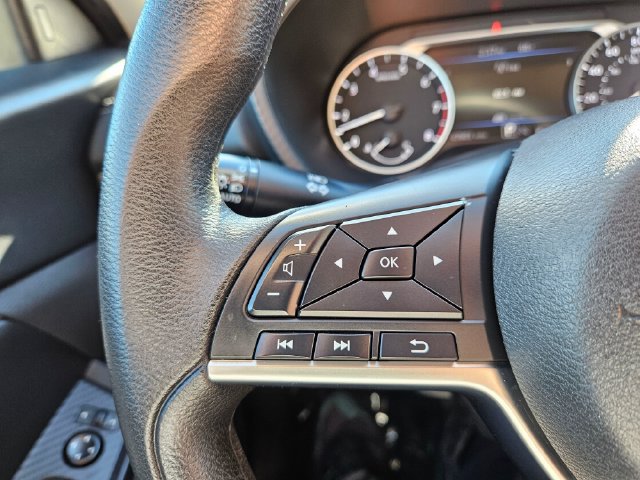 Used 2024 Nissan Sentra SV FWD image 34
