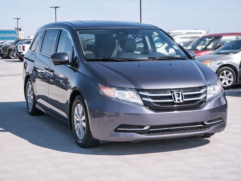 Used 2016 Honda Odyssey EX-L image 3