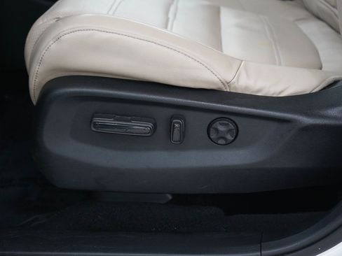 Used 2017 Honda CR-V EX-L image 27