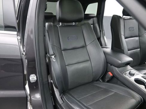 Used 2020 Jeep Grand Cherokee Overland AWD/4WD image 19