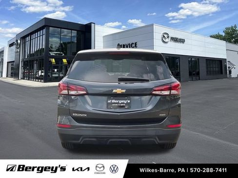Used 2022 Chevrolet Equinox LS w/ LS Convenience Package AWD/4WD image 10
