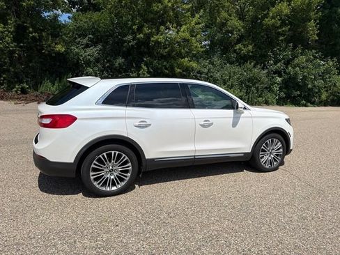 Used 2016 Lincoln MKX Reserve w/ Equipment Group 102A AWD/4WD image 20