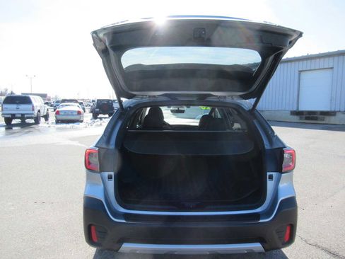Used 2020 Subaru Outback Limited image 19