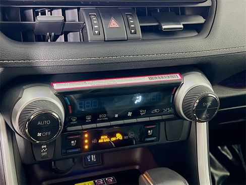 Used 2024 Toyota RAV4 Limited image 15