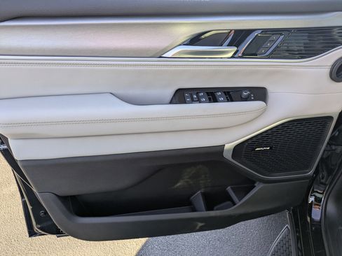 New 2026 Jeep Grand Wagoneer 2WD image 10