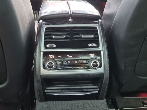 Used 2022 BMW 740i w/ M Sport Package RWD image 22