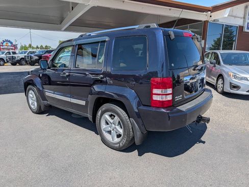 Used 2011 Jeep Liberty Limited w/ Comfort/Convenience Group AWD/4WD image 5
