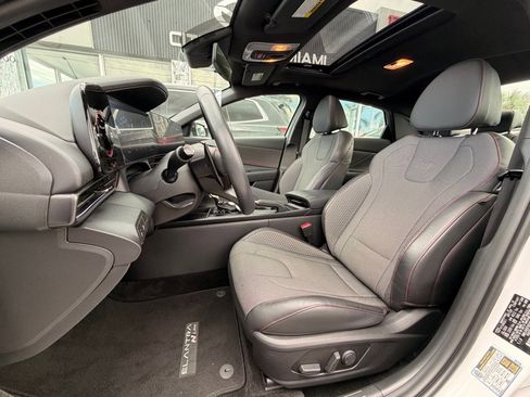 Used 2025 Hyundai Elantra N Line w/ Cargo Package image 12