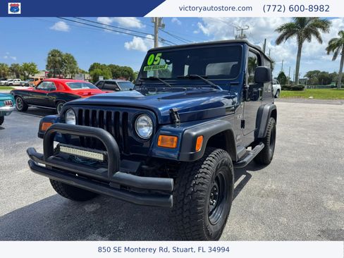 Used 2005 Jeep Wrangler X AWD/4WD image 3