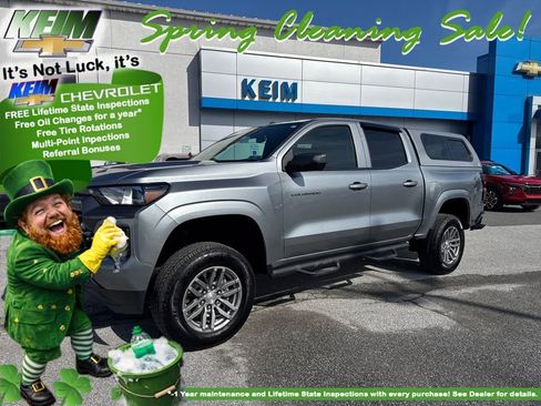 Used 2025 Chevrolet Colorado LT image 2