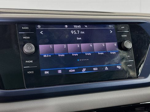 Used 2023 Volkswagen Taos SE w/ Panoramic Sunroof Package image 21