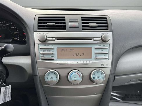 Used 2009 Toyota Camry image 26