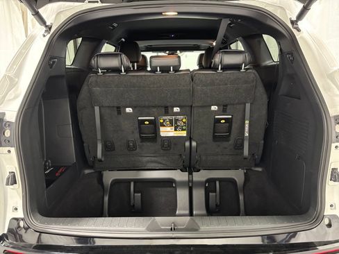 Used 2025 Toyota Sienna XSE FWD image 54