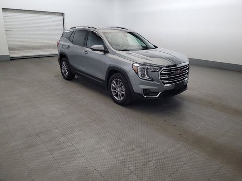 Used 2024 GMC Terrain SLT AWD/4WD image 13