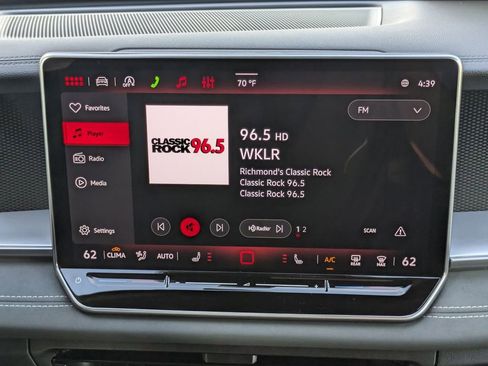 New 2026 Volkswagen Tiguan SE R-Line image 17