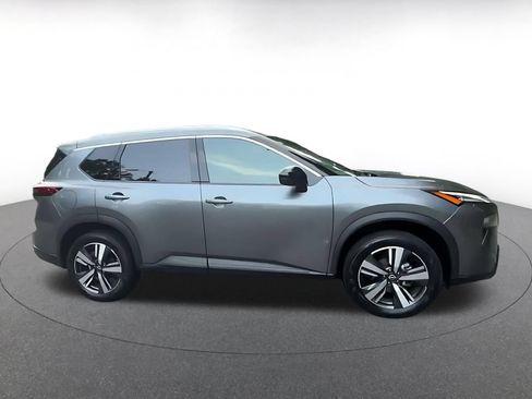 Used 2026 Nissan Rogue SL AWD/4WD image 16