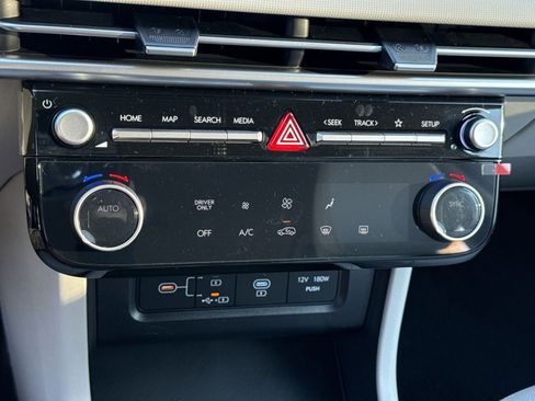 New 2026 Hyundai Tucson Blue SE image 19