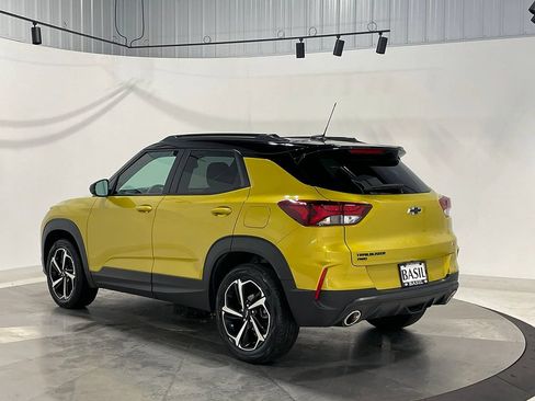 Used 2023 Chevrolet TrailBlazer RS w/ Sun and Liftgate Package AWD/4WD image 14