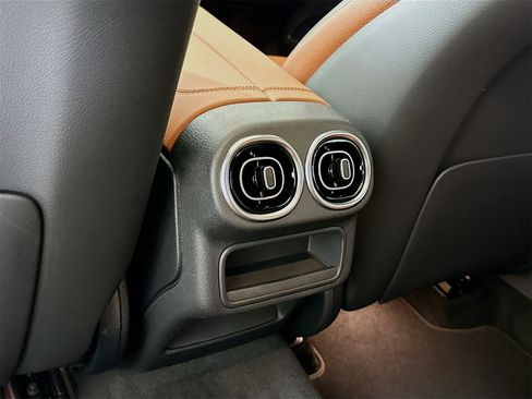 New 2026 Mercedes-Benz GLC 300 4MATIC image 29