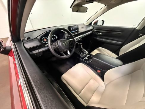 Used 2023 Honda CR-V EX image 2