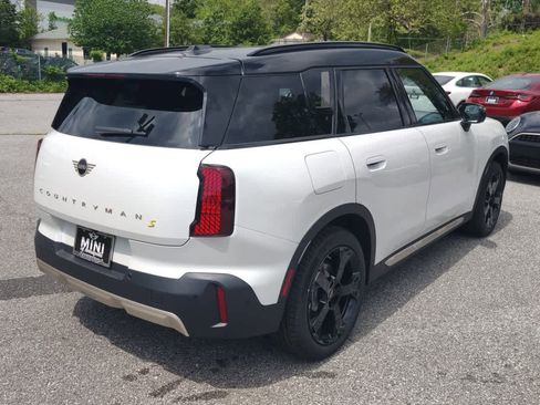 Used 2025 MINI Cooper Countryman SE w/ Comfort Package Max image 4