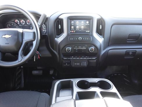 Used 2022 Chevrolet Silverado 2500 W/T image 41