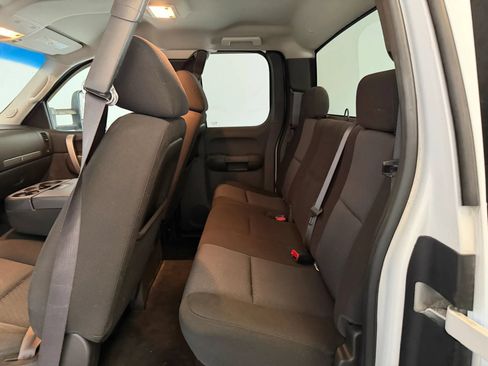 Used 2010 Chevrolet Silverado 2500 LT AWD/4WD image 31