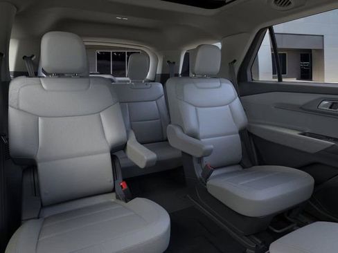 New 2026 Ford Explorer Active w/ Active Comfort Package AWD/4WD image 11