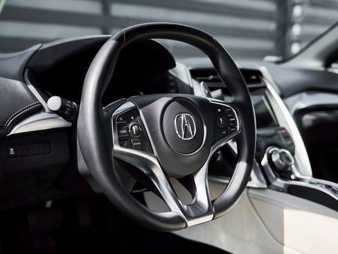 Used 2017 Acura NSX image 40