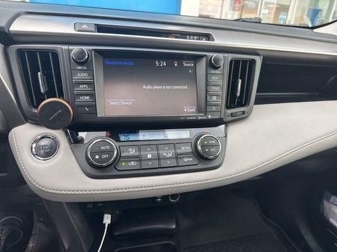 Used 2017 Toyota RAV4 XLE image 9