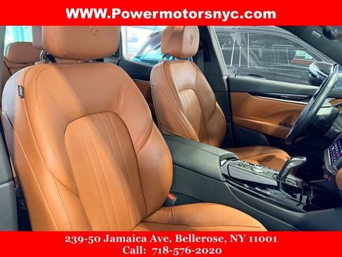 Used 2022 Maserati Levante GT AWD/4WD image 21