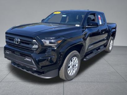 New 2025 Toyota Tacoma SR5