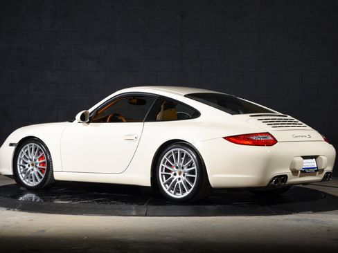 Used 2009 Porsche 911 Carrera S RWD image 30