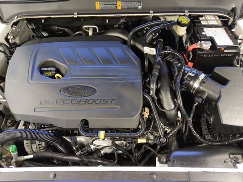 Used 2018 Ford Fusion SE FWD image 30