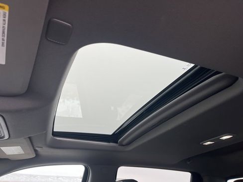 Used 2021 Chevrolet Silverado 1500 LTZ w/ LTZ Premium Package image 37