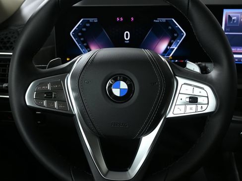 Used 2027 BMW X7 xDrive40i AWD/4WD image 19