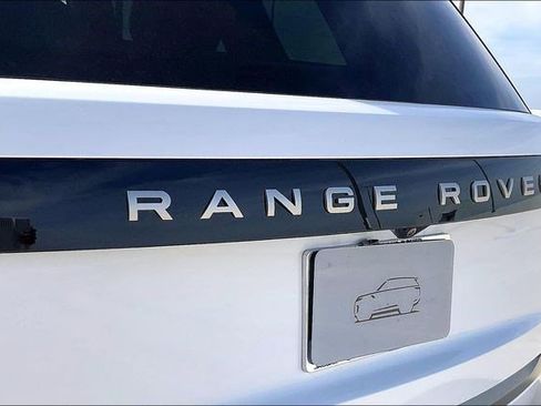 New 2026 Land Rover Range Rover SE image 9